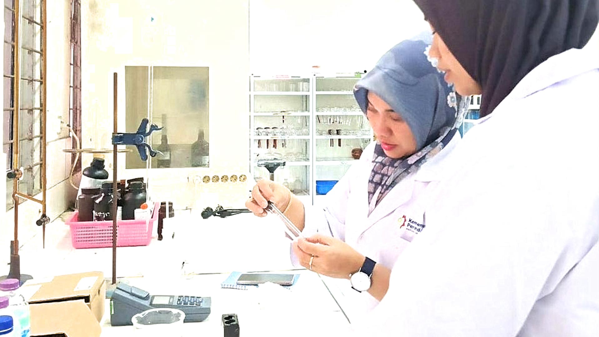 Bimbingan dan Pendampingan Teknis Industri Laboratorium Pengujian AMDK PT. Giat Mandiri Sakti
