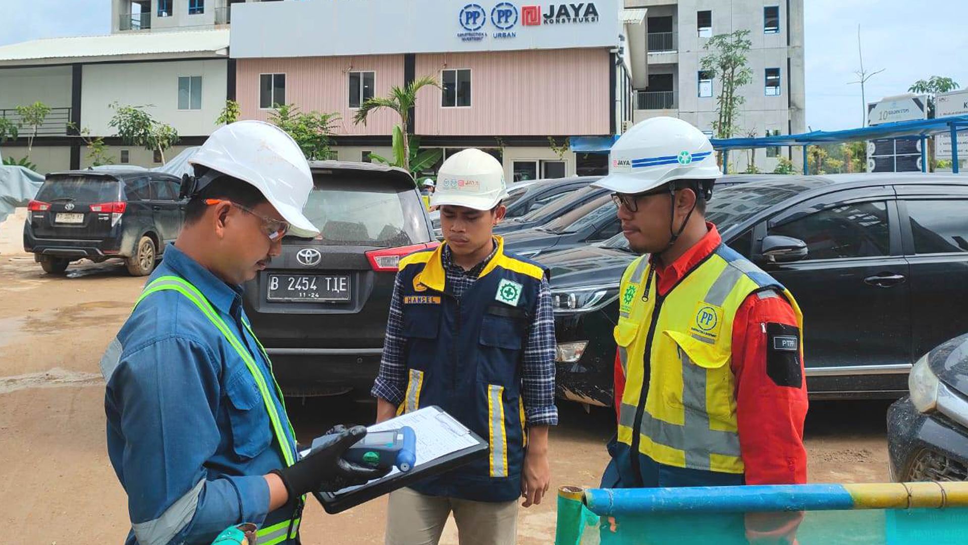 Sampling Udara Ambien Tim BSPJI Samarinda di Proyek Pembangunan Rusun ASN 1 - IKN